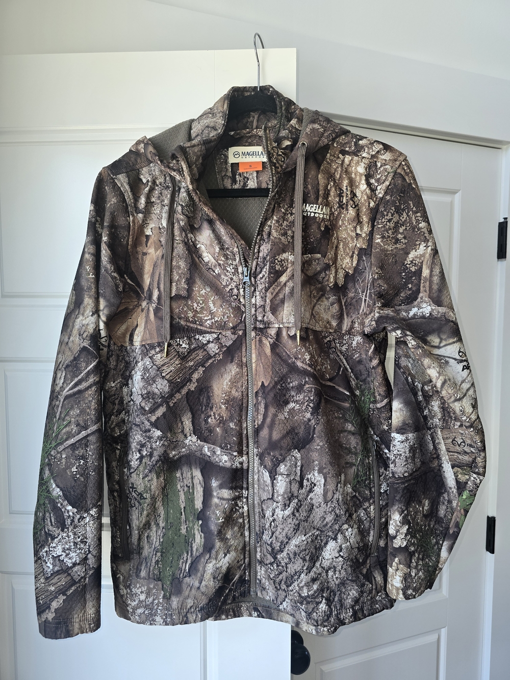 Magellan Outdoors Men's Camo Lightweight Jacket - Brown/Green
